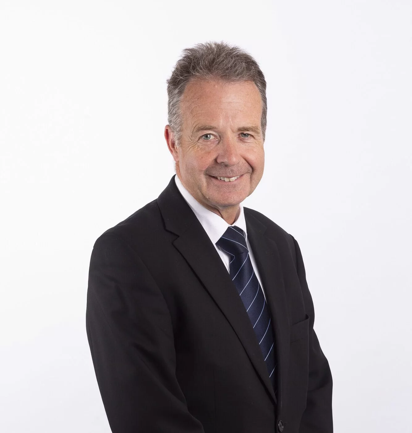 Neil-e1669721466533