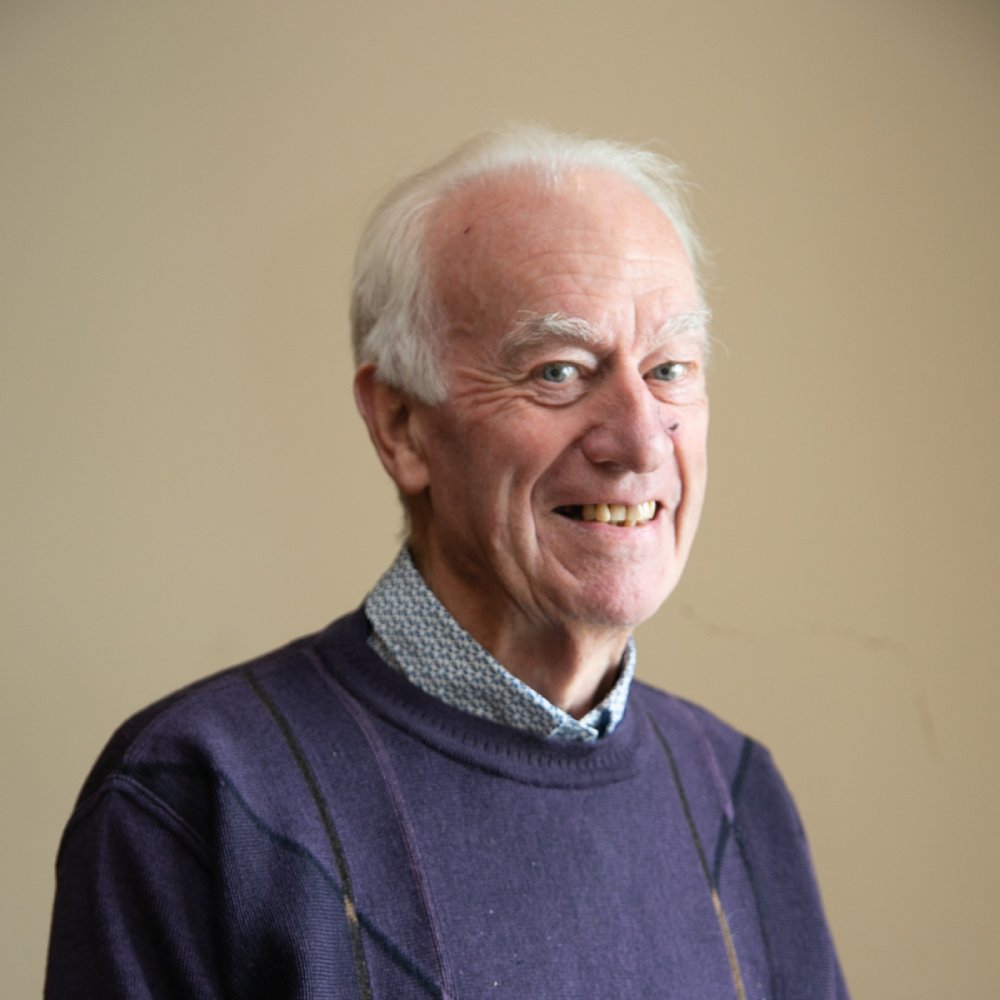 In Memoriam: Chris Oakes